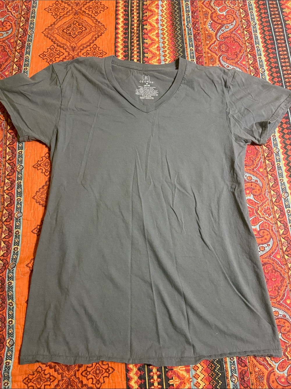 George Men's V-Neck Short Sleeve Tee — Gray